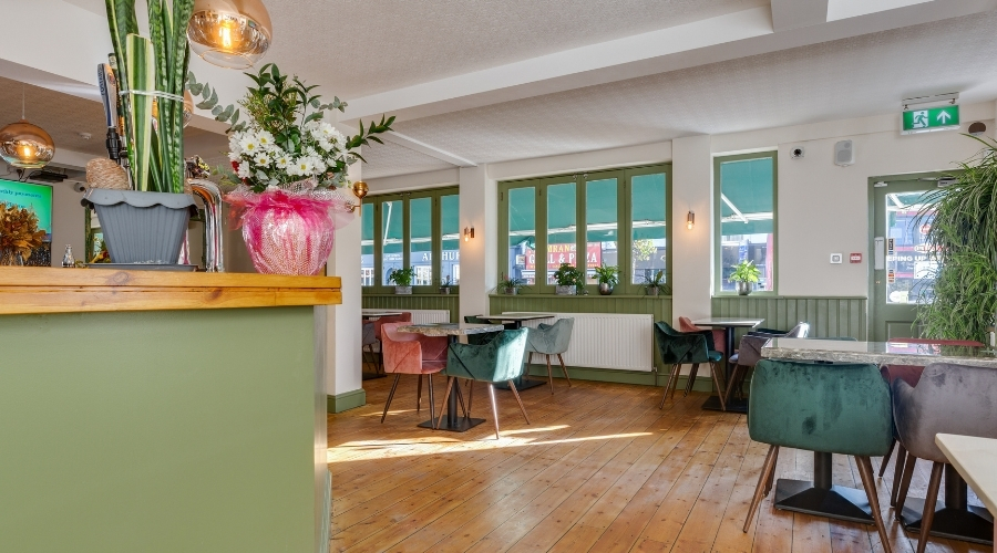 cải tạo nhà cũ thành quán cafe