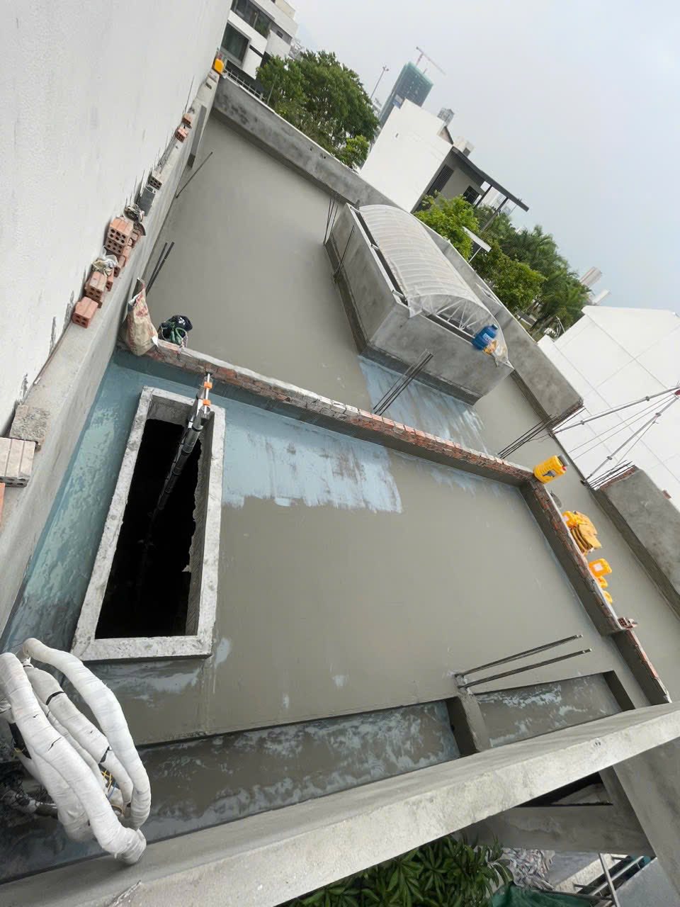 Chống thấm sân thượng sàn mái đúng kỹ thuật Chống thấm sân thượng sàn mái đúng kỹ thuật